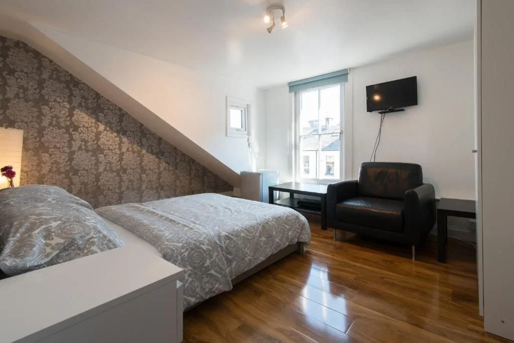 Townhouse photo 6
